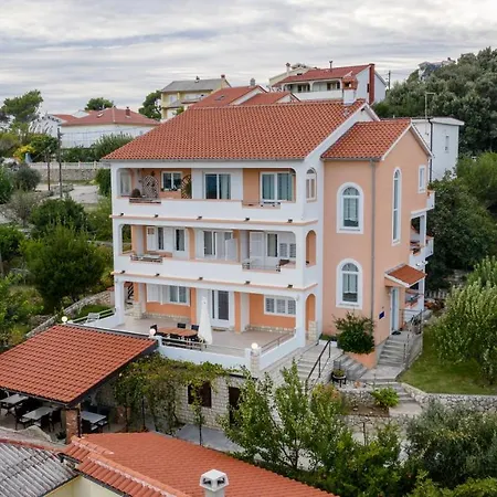 Bolero Rab Town